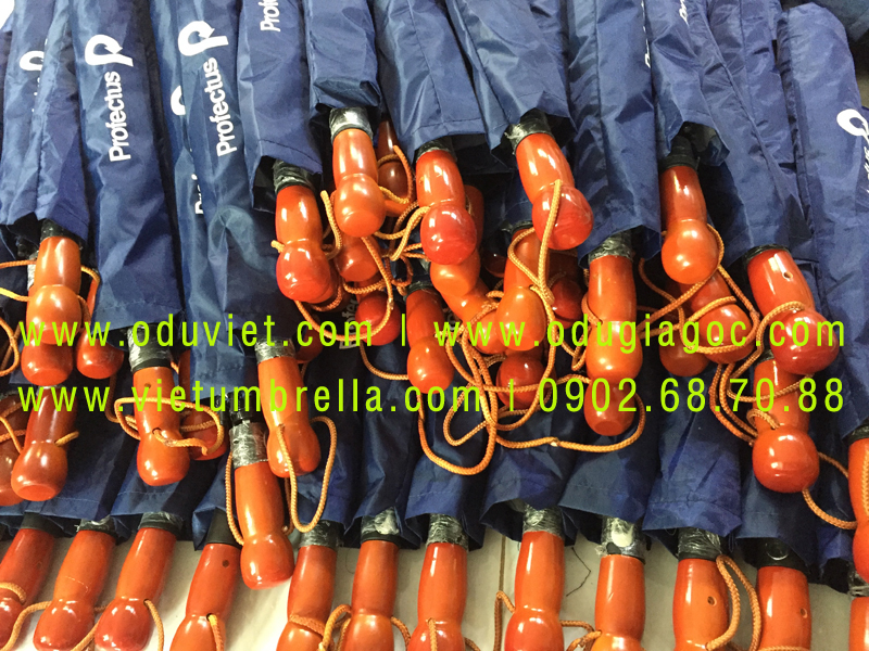 xưởng sản xuất ô dù cầm tay in logo quảng cáo